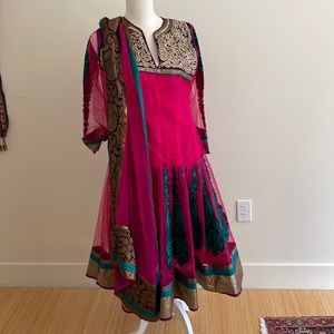 Anarkali kurta churidar suit  36 size medium